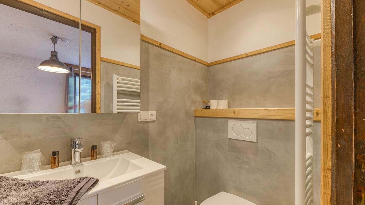 Photo of Bathroom in Oz