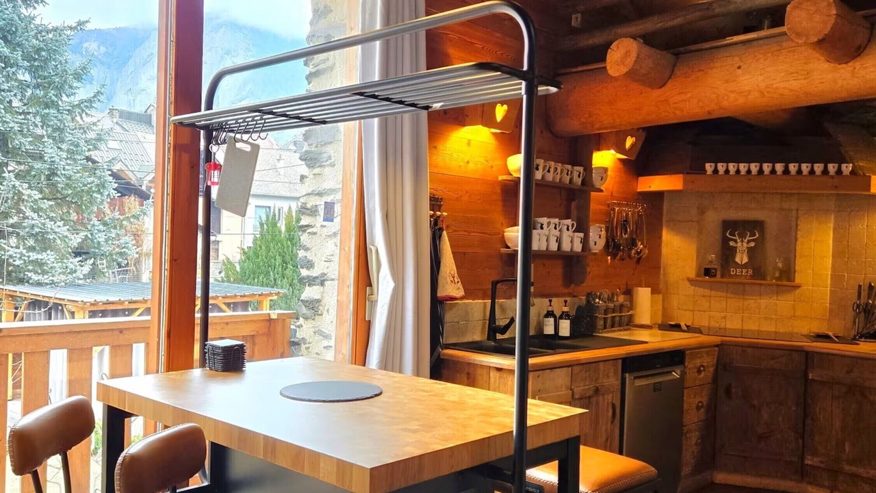 Photo of Kitchen in Le Bourg-d'Oisans