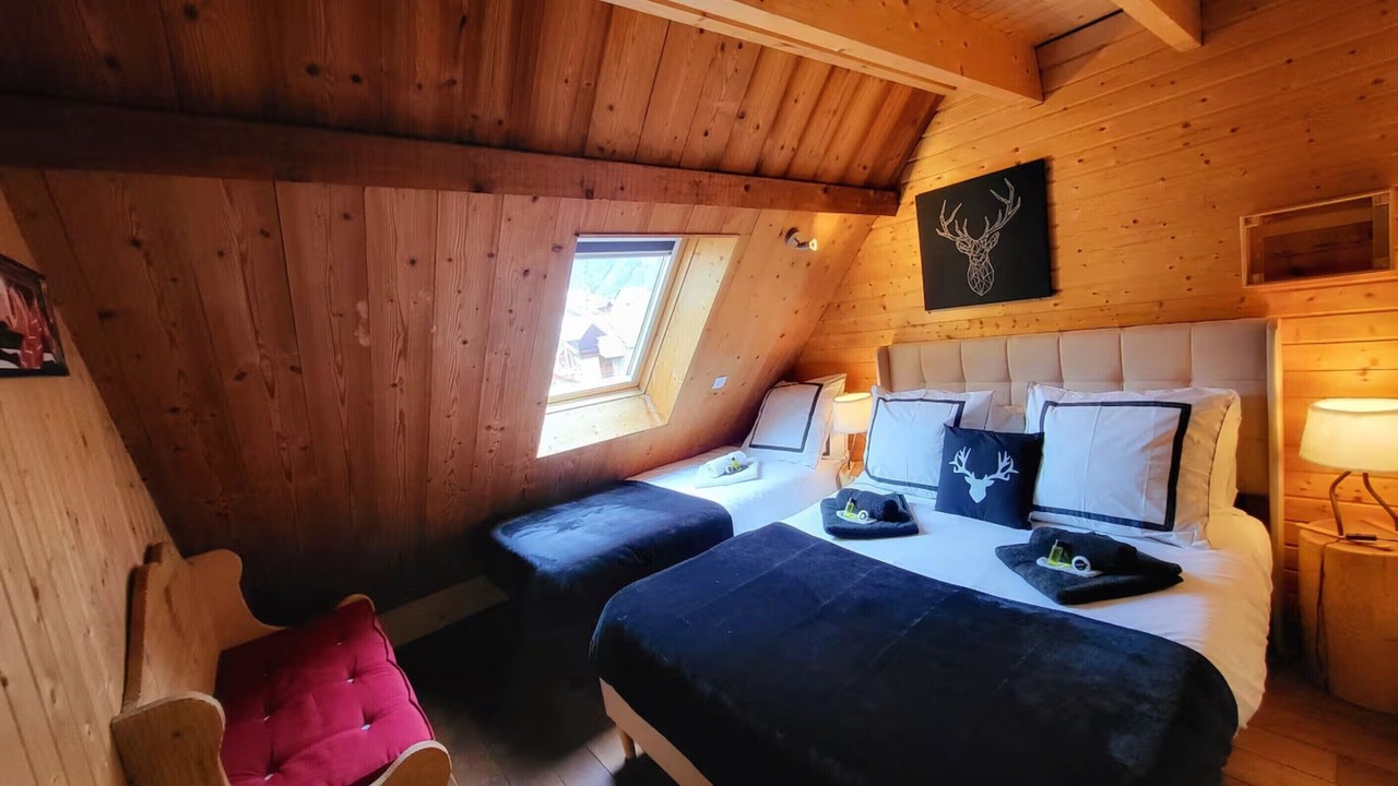 Photo of Bedroom in Le Bourg-d'Oisans