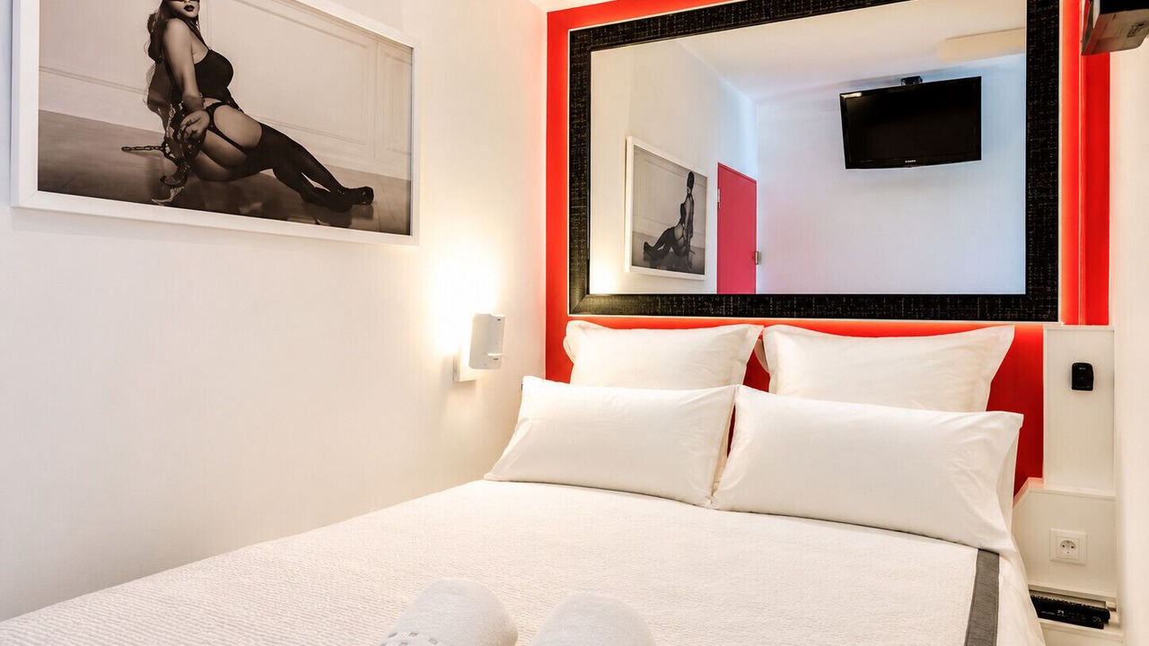 Photo of Bedroom in Naturist Village