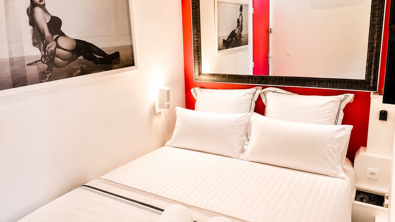 Photo of Bedroom in Naturist Village