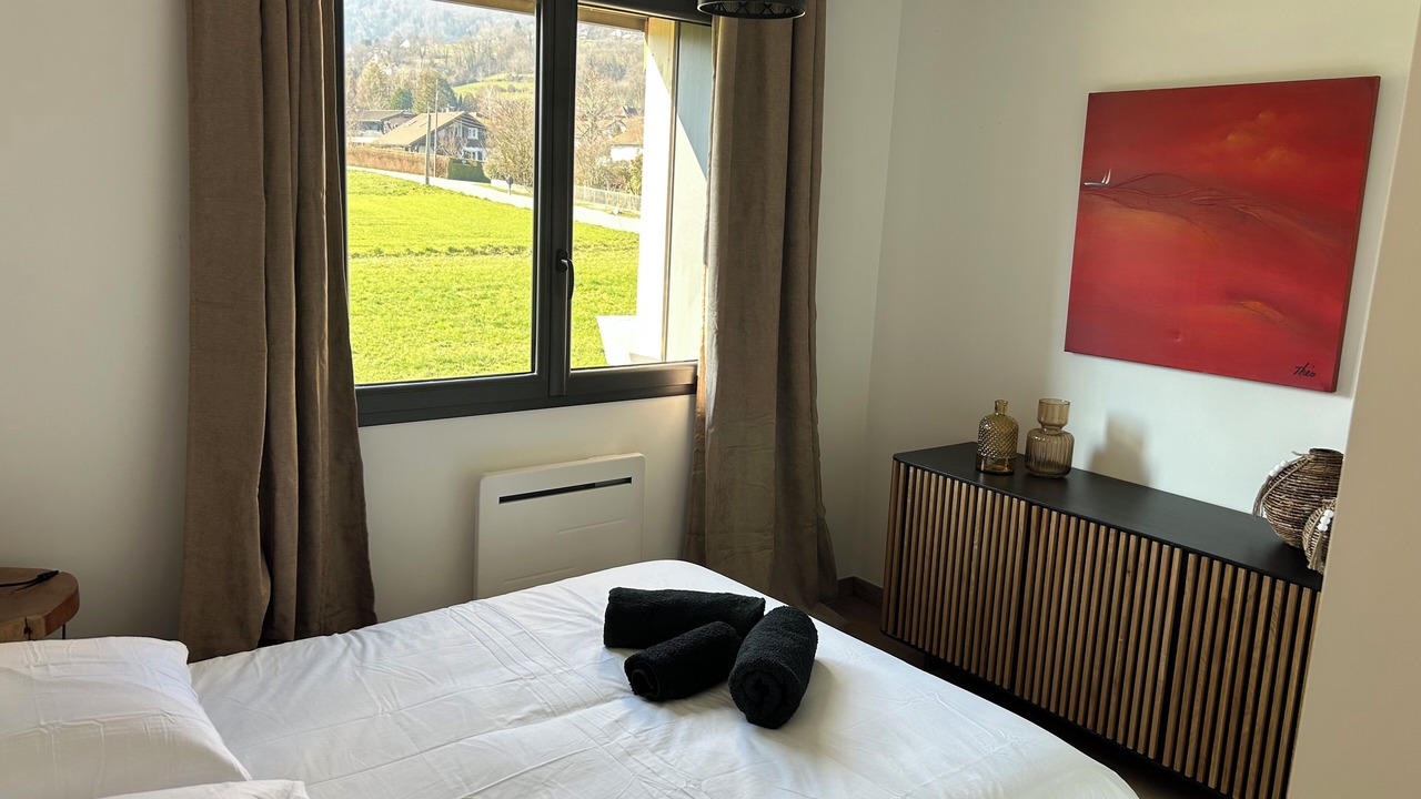 Photo of Bedroom in Saint-Jorioz