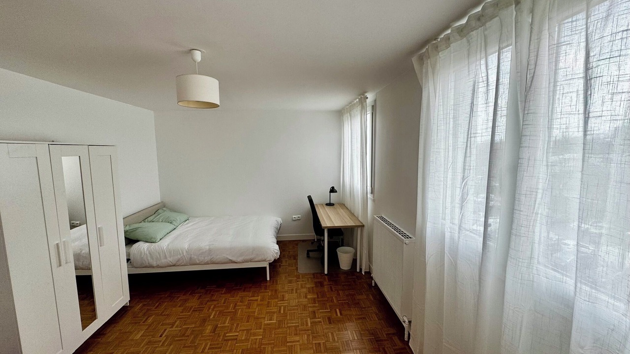 Photo of Bedroom in Breche - Prefecture
