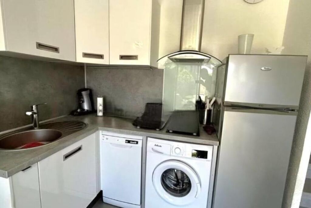 Photo of Kitchen in Le Lavandou