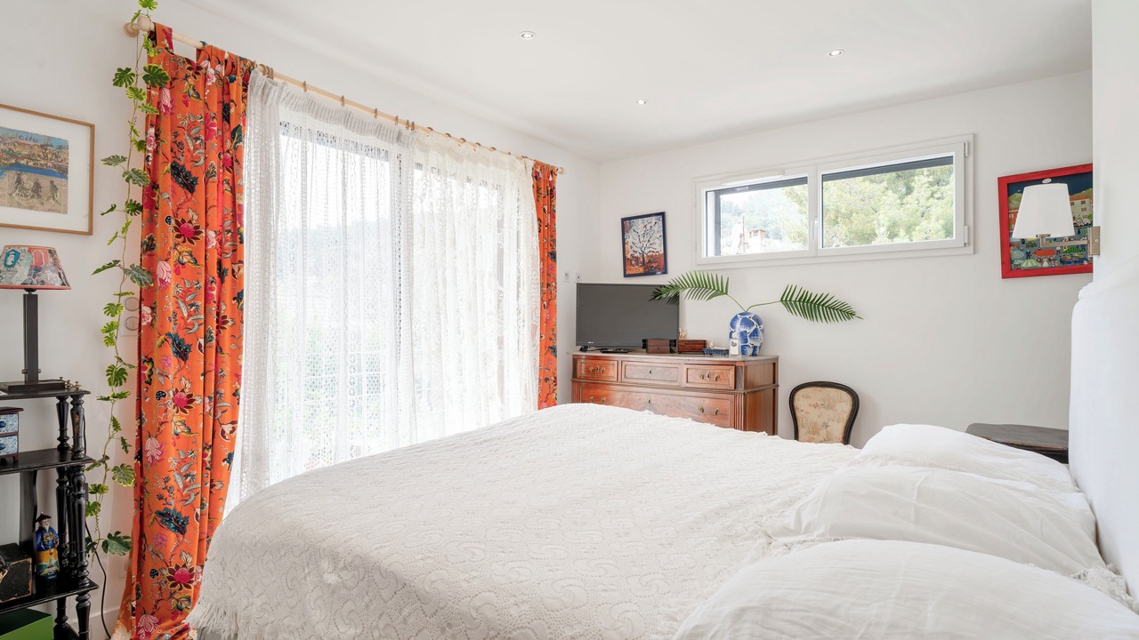 Photo of Bedroom in Peypin