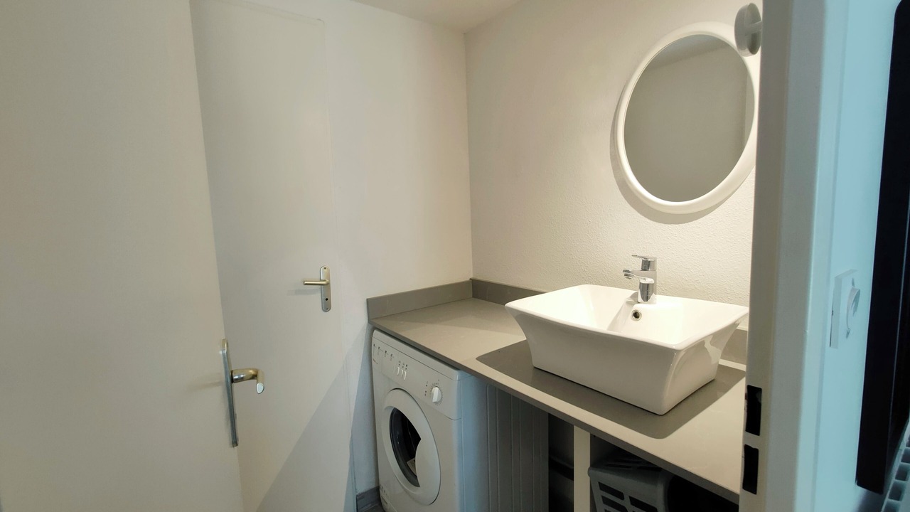 Photo of Bathroom in Saint-Laurent-d'Aigouze
