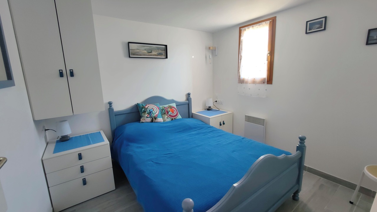Photo of Bedroom in Saint-Laurent-d'Aigouze