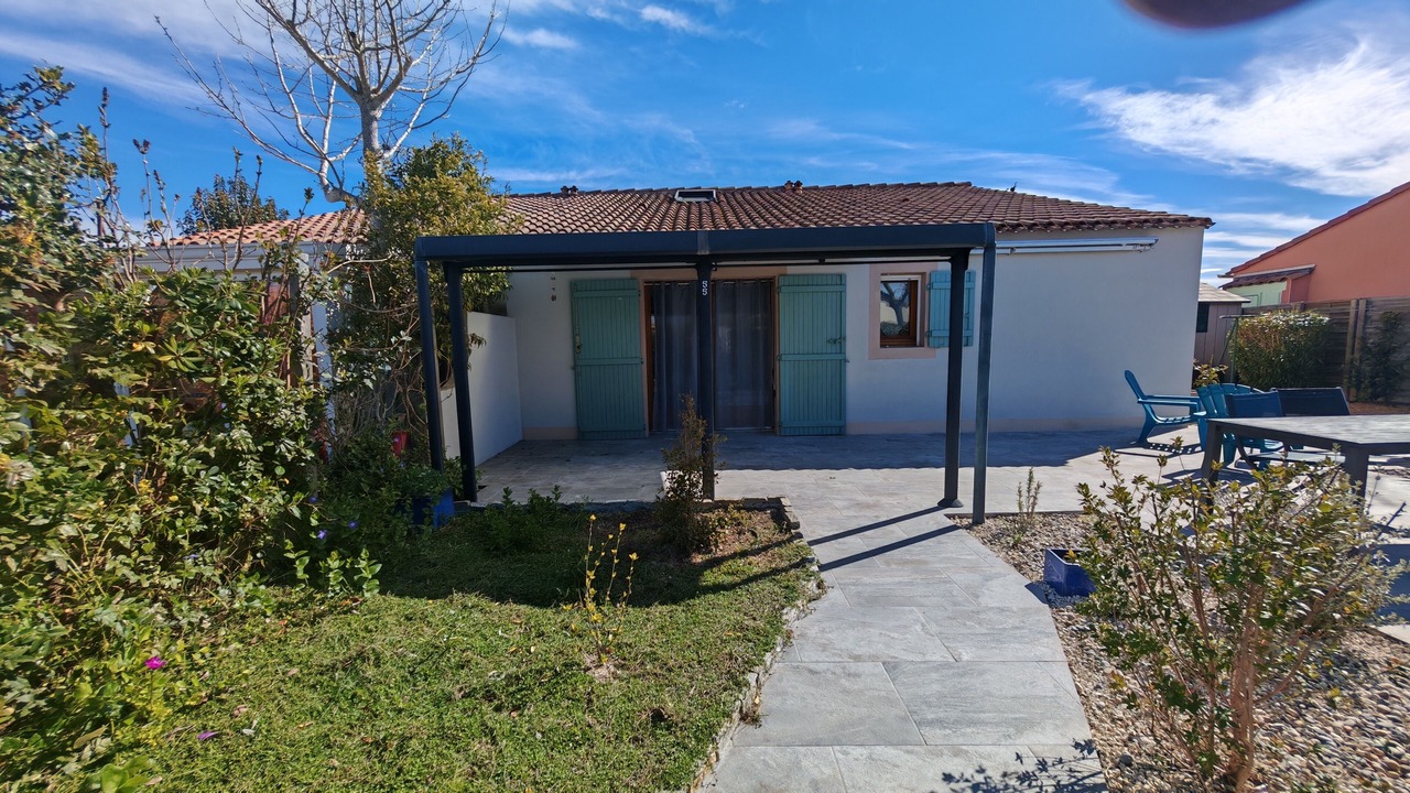 Photo of Patio Balcony in Saint-Laurent-d'Aigouze