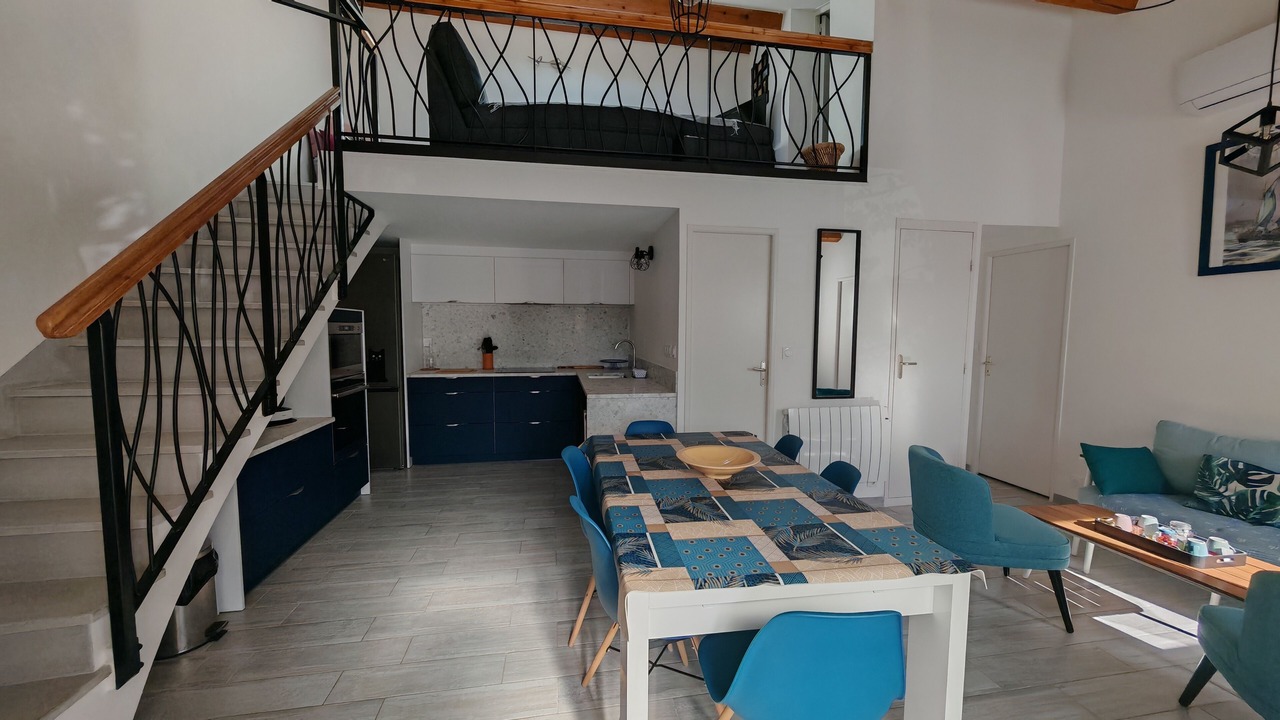 Photo of Livingroom in Saint-Laurent-d'Aigouze