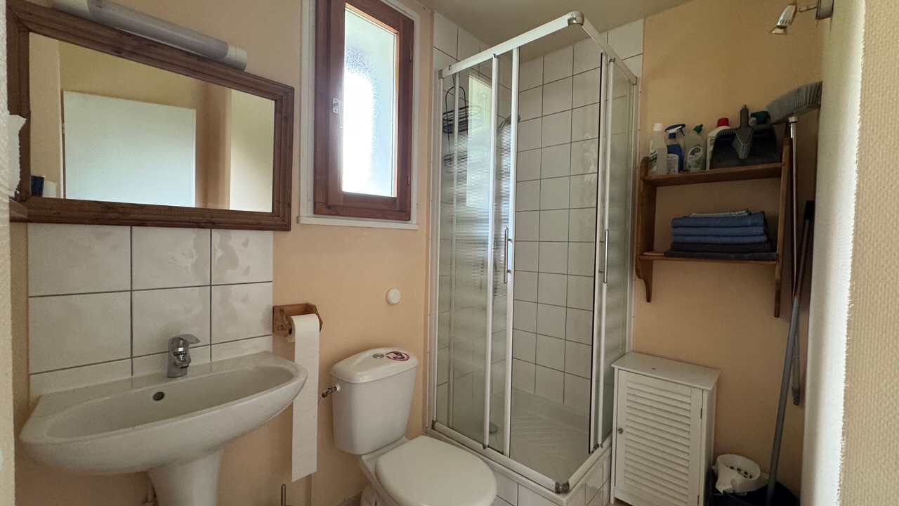 Photo of Bathroom in Le Bourg-d'Oisans