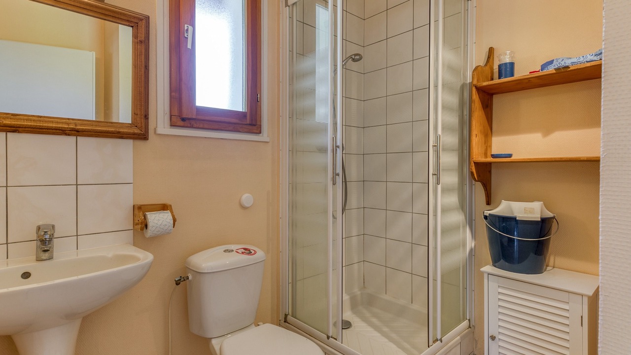 Photo of Bathroom in Le Bourg-d'Oisans