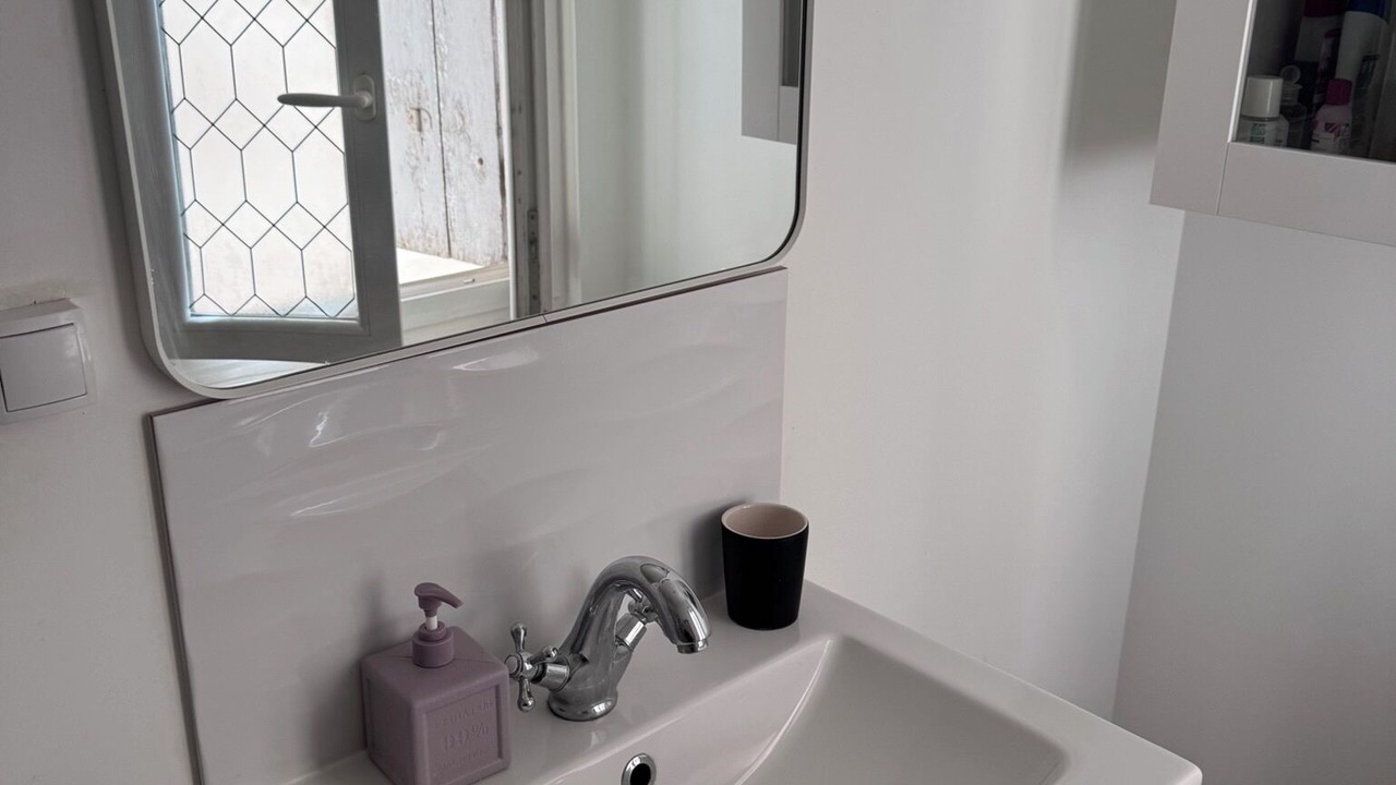 Photo of Bathroom in Gares