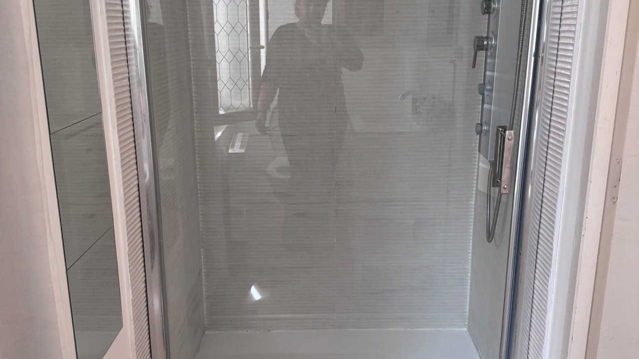Photo of Bathroom in Gares
