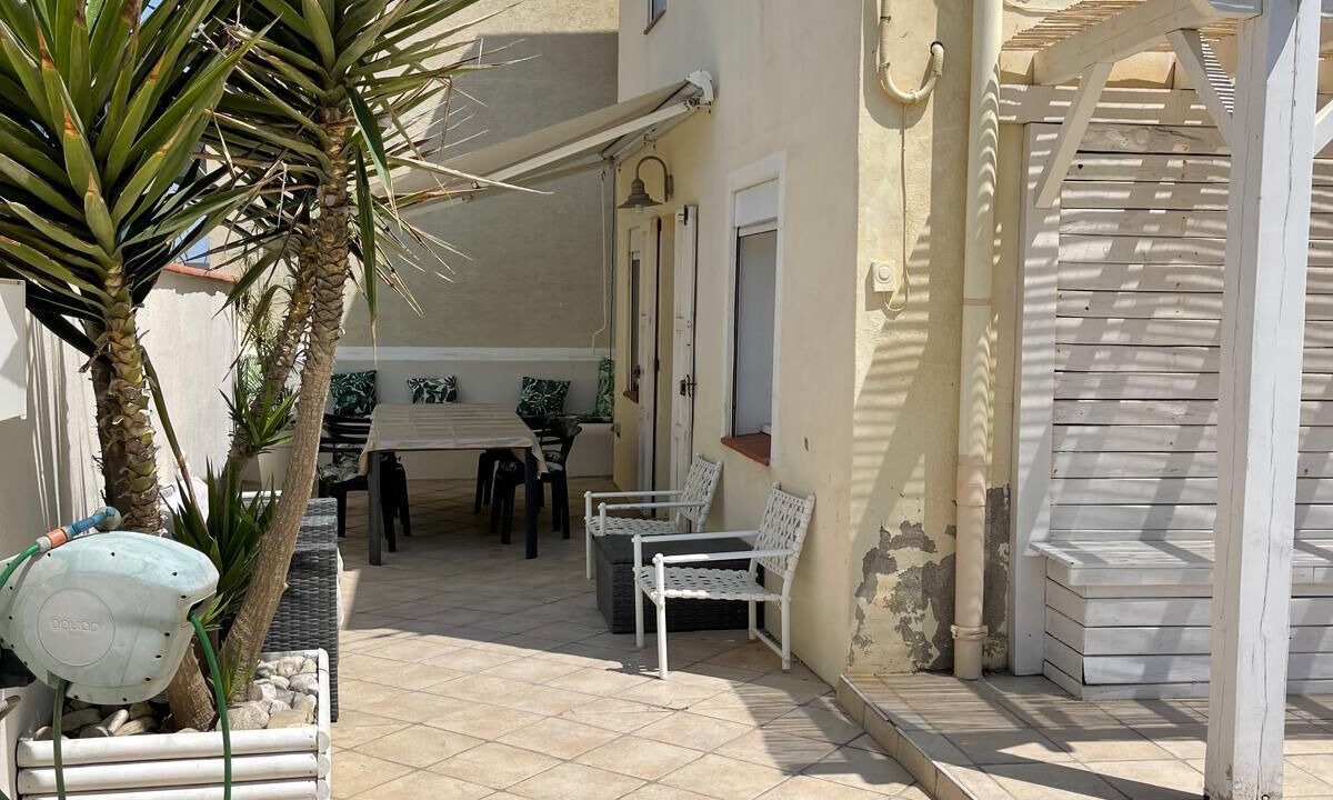 Photo of Outdoor in Le Port