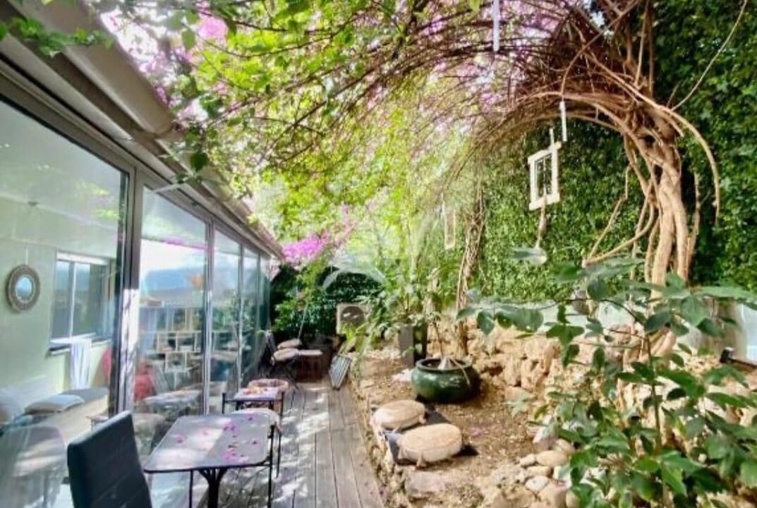 Photo of Outdoor in La Madeleine