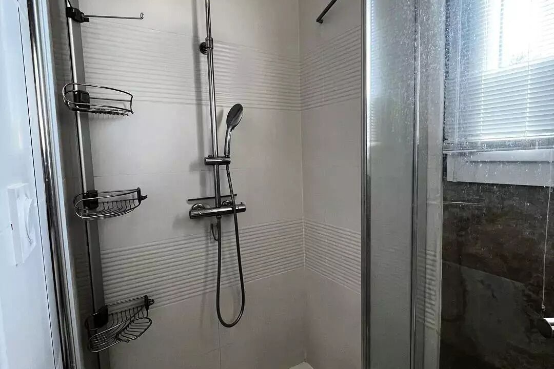 Photo of Bathroom in La Jetee