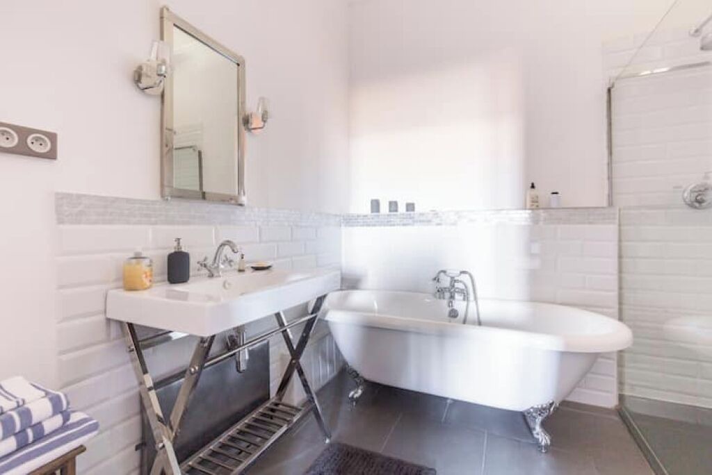Photo of Bathroom in Montrejeau