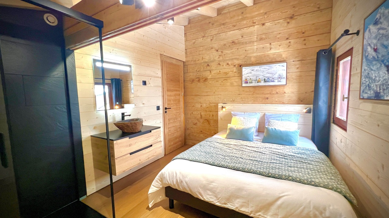 Photo of Bedroom in Mont-de-Lans