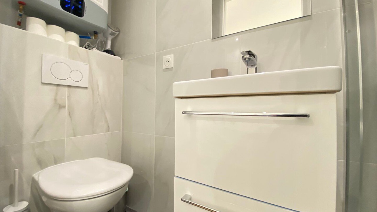 Photo of Bathroom in Quartier de la Salpetriere