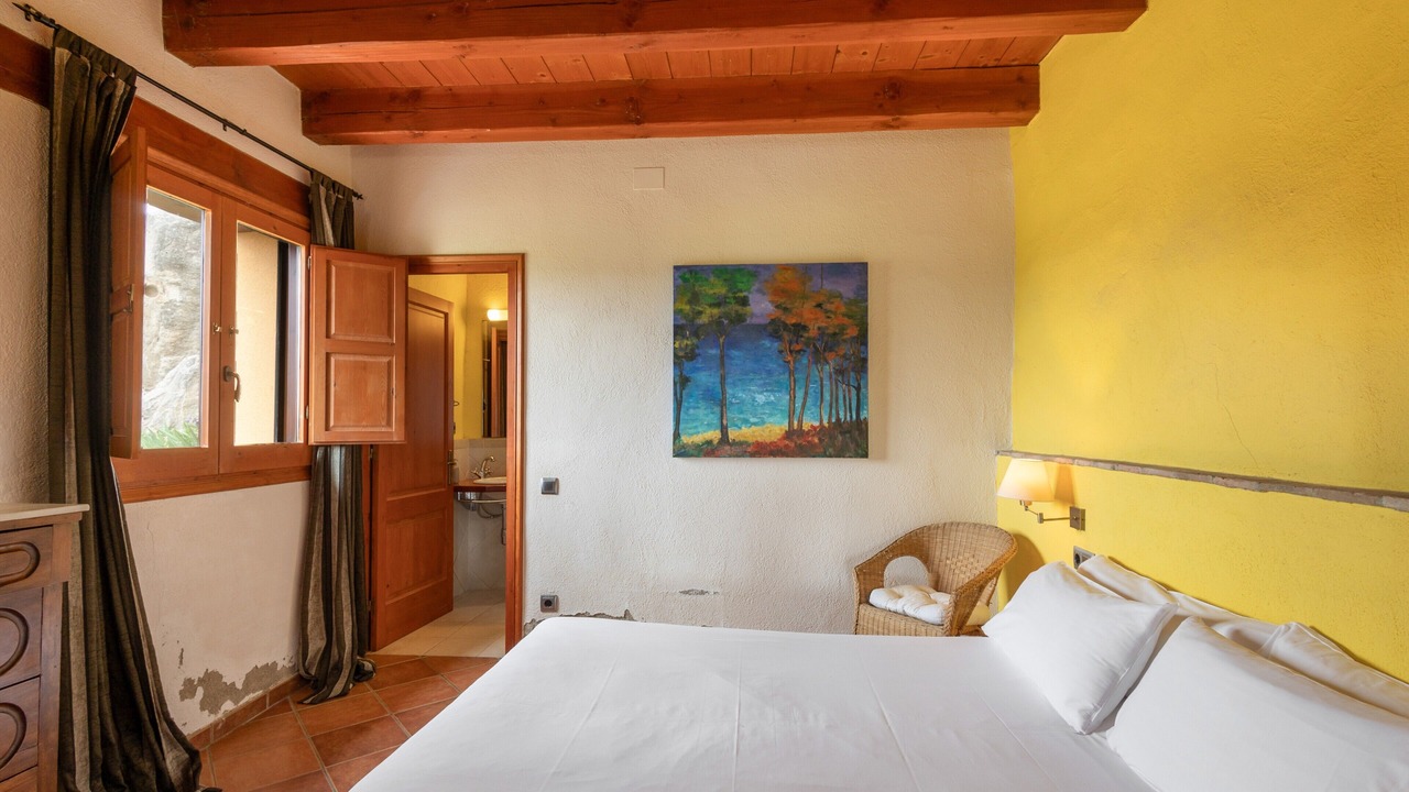 Photo of Bedroom in Gironella