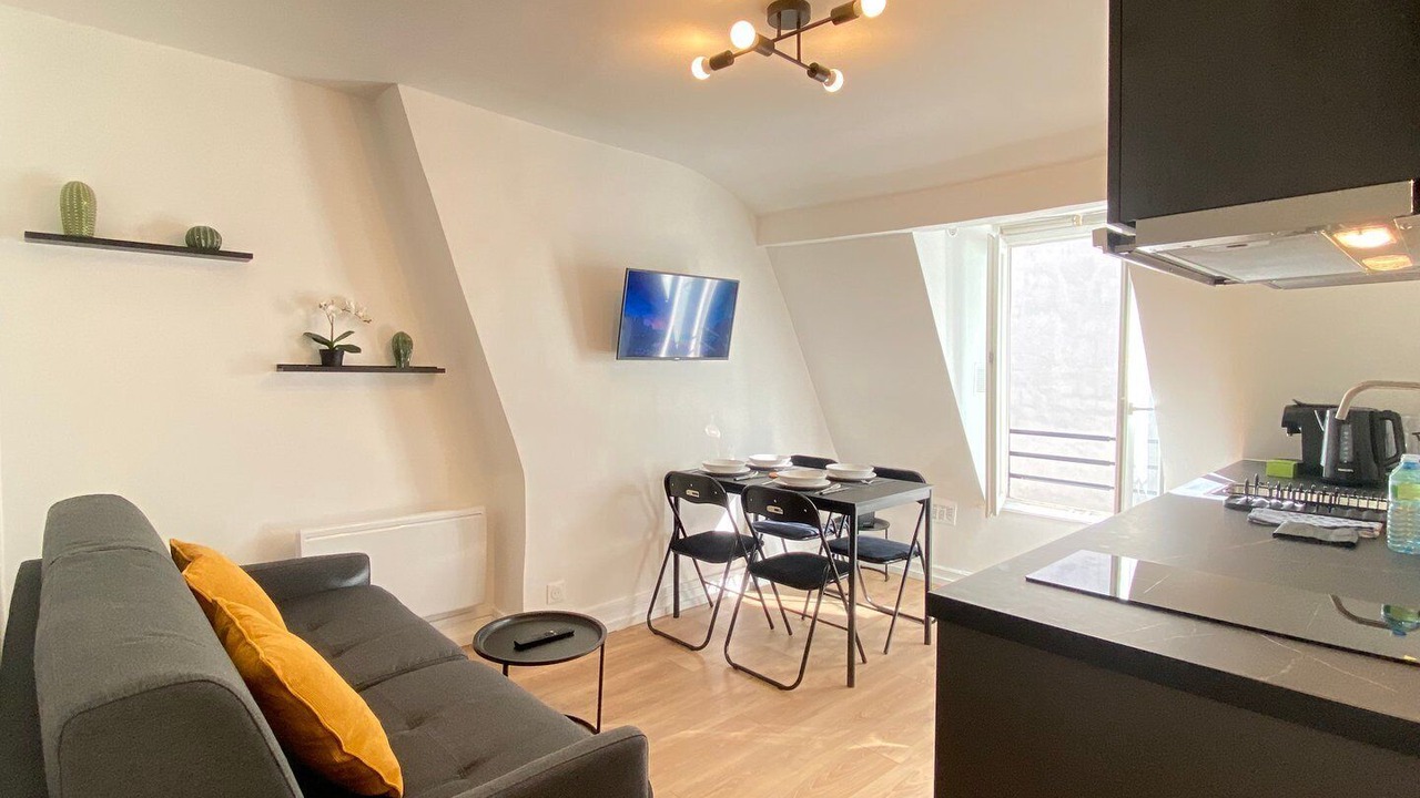 Photo of Livingroom in Quartier de la Salpetriere