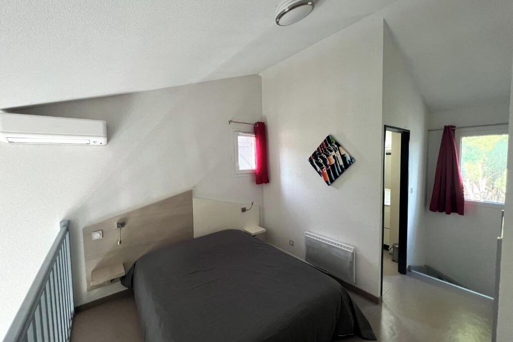 Photo of Bedroom in Saint-Christol