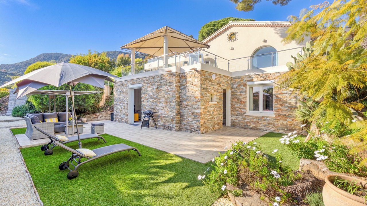 Photo of Patio Balcony in Le Lavandou