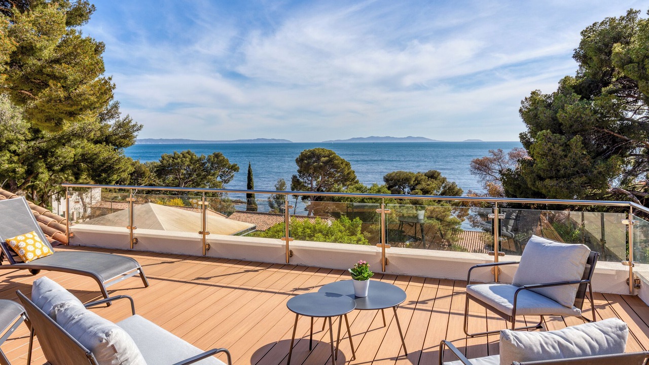 Photo of Patio Balcony in Le Lavandou