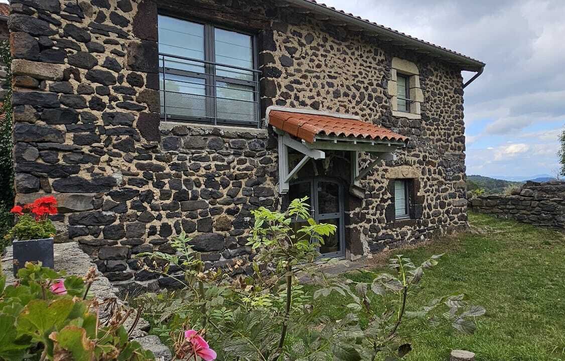 Photo of Outdoor in Saint-Martin-de-Fugeres