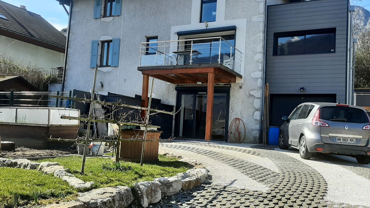 Photo of Outdoor in Chaparon