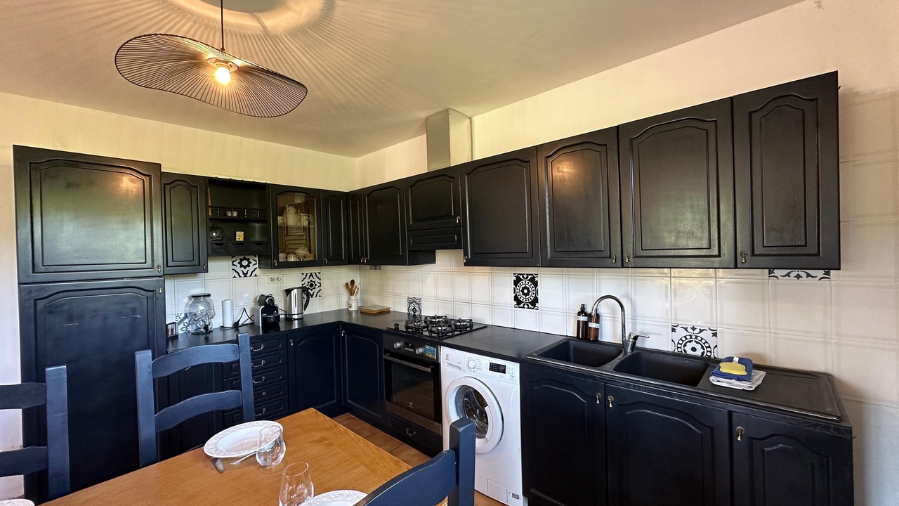 Photo of Kitchen in Simiane-Collongue