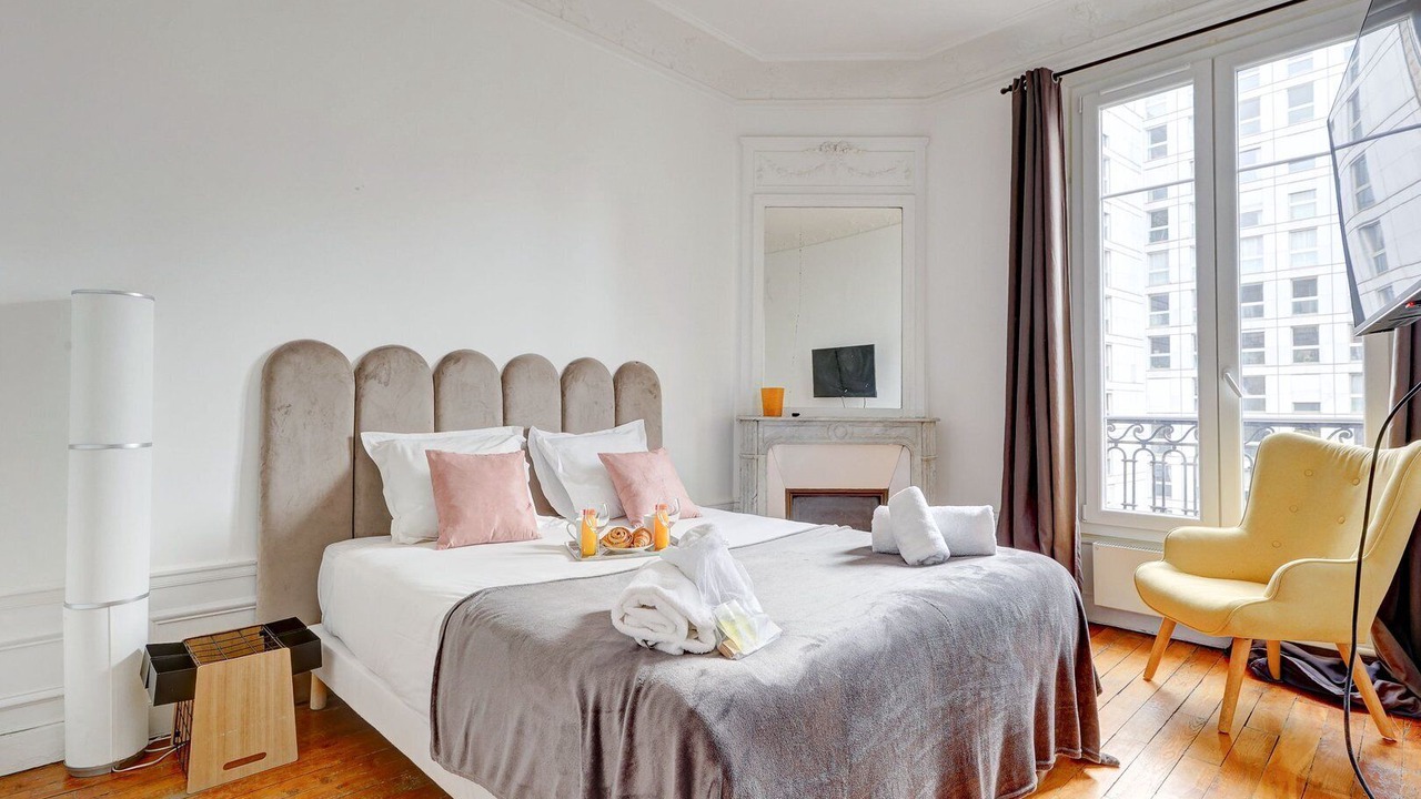 Photo of Bedroom in Quartier du Gros-Caillou