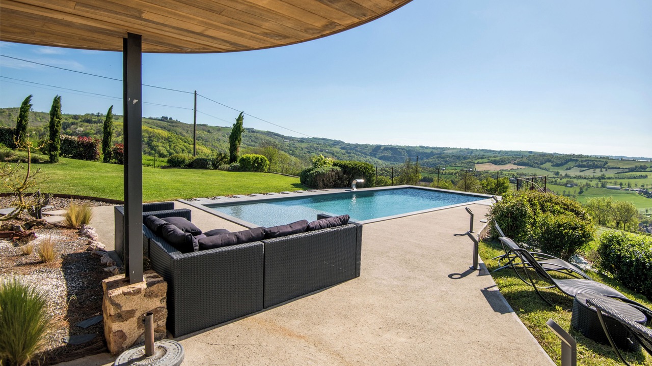 Photo of Outdoor in Compolibat