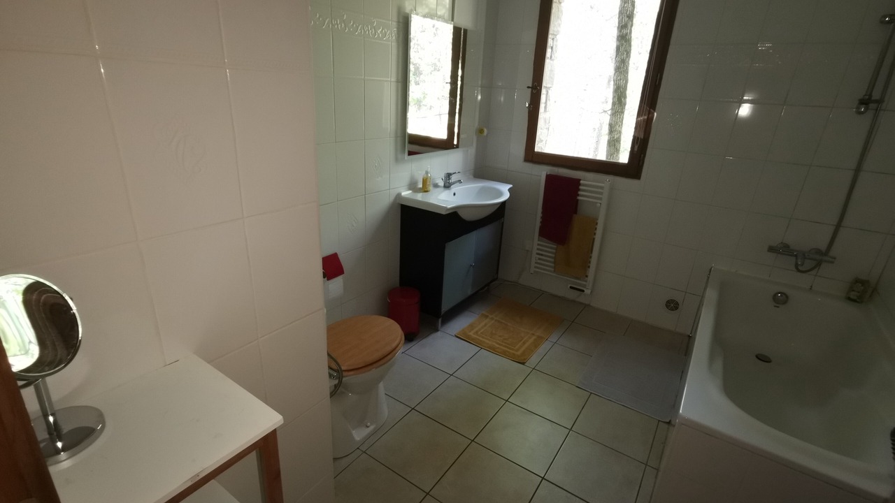 Photo of Bathroom in Saint-Etienne-de-Gourgas