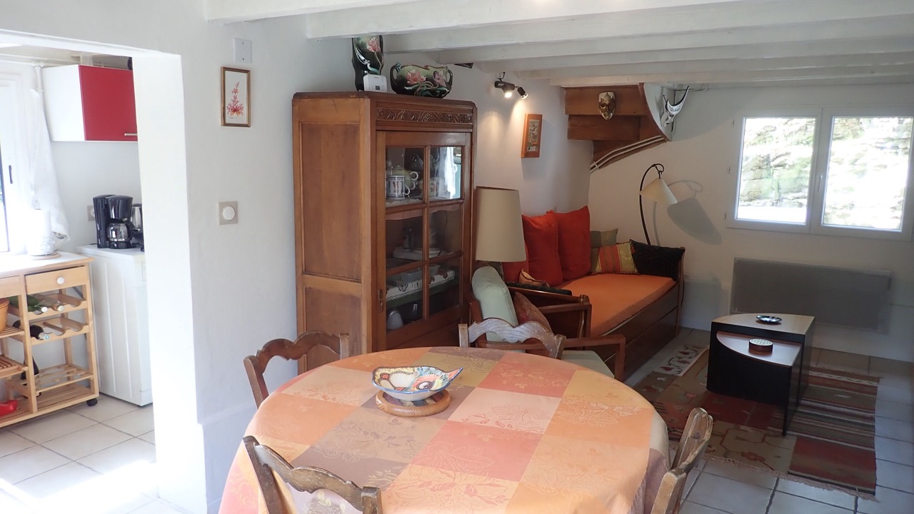 Photo of Livingroom in Lamothe-Fenelon