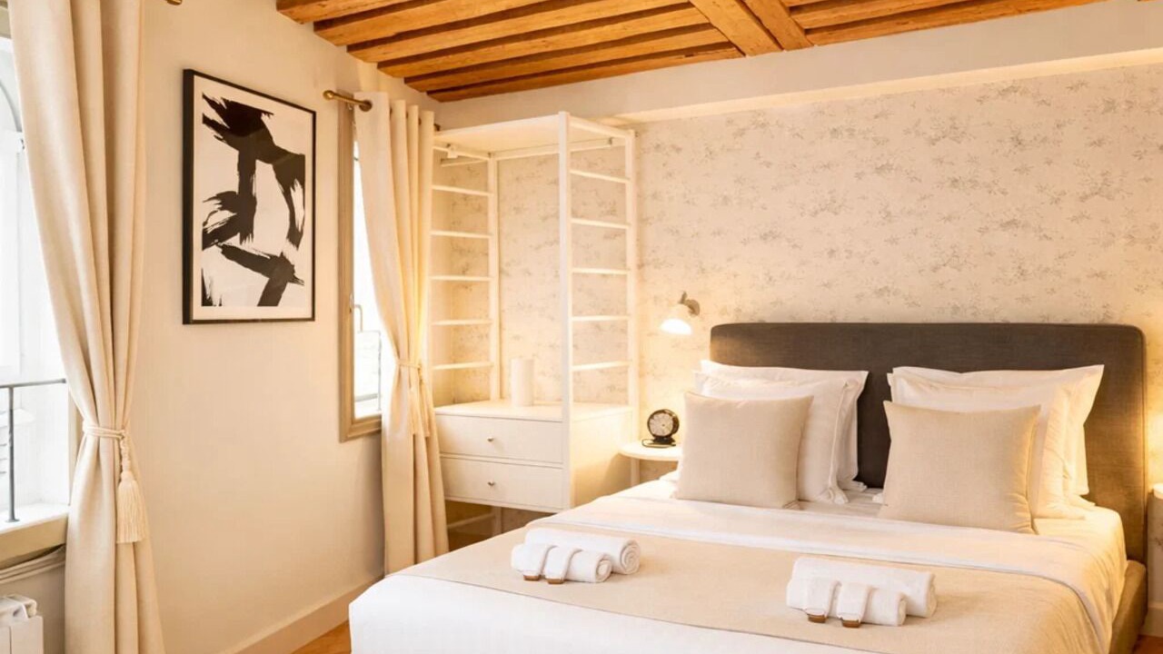 Photo of Bedroom in Sorbonne