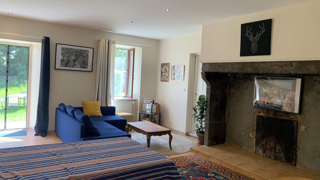 Photo of Livingroom in Saint-Poncy