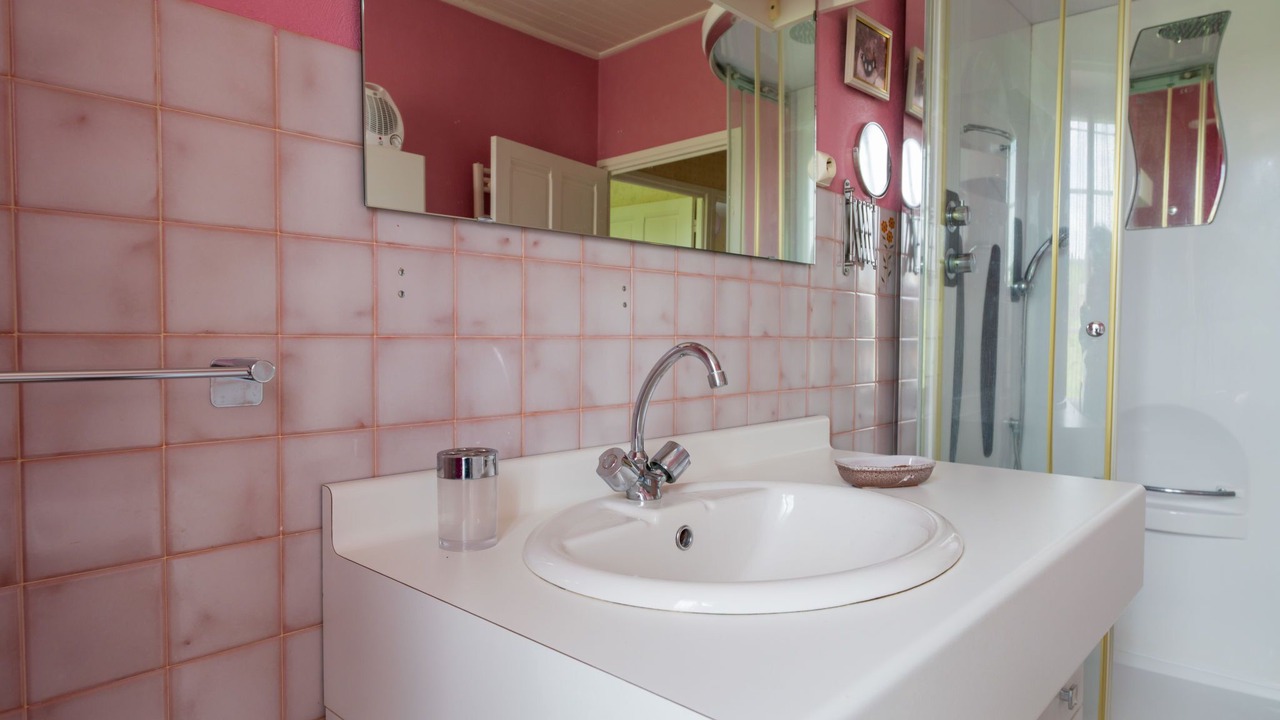 Photo of Bathroom in Siran
