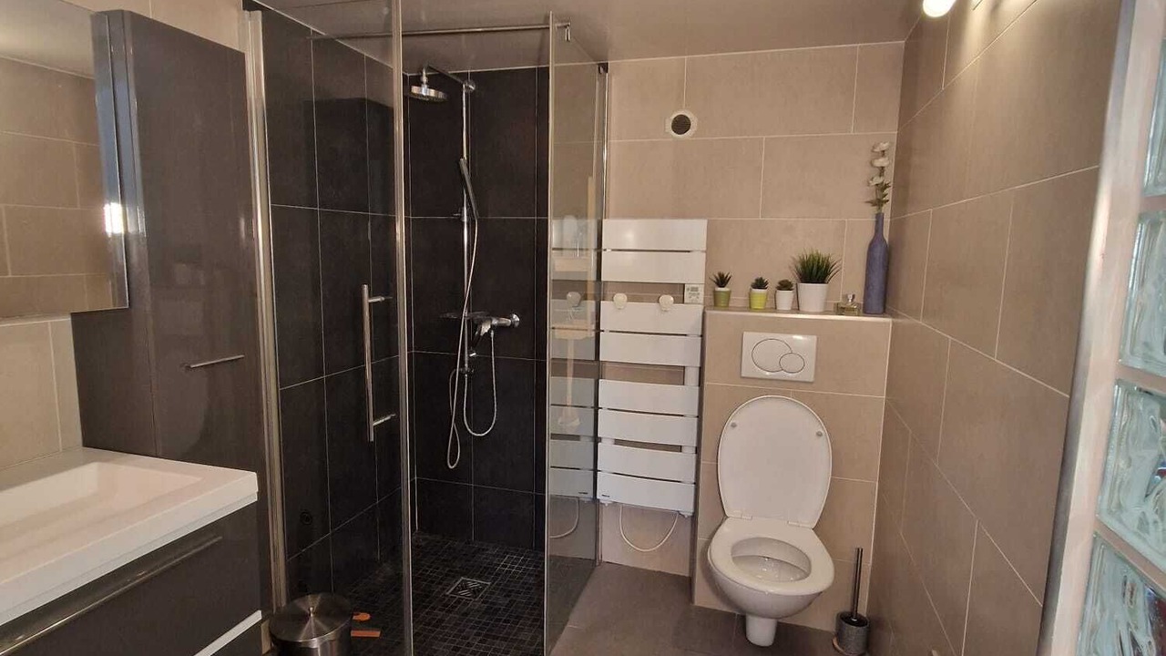 Photo of Bathroom in Bonneuil-sur-Marne