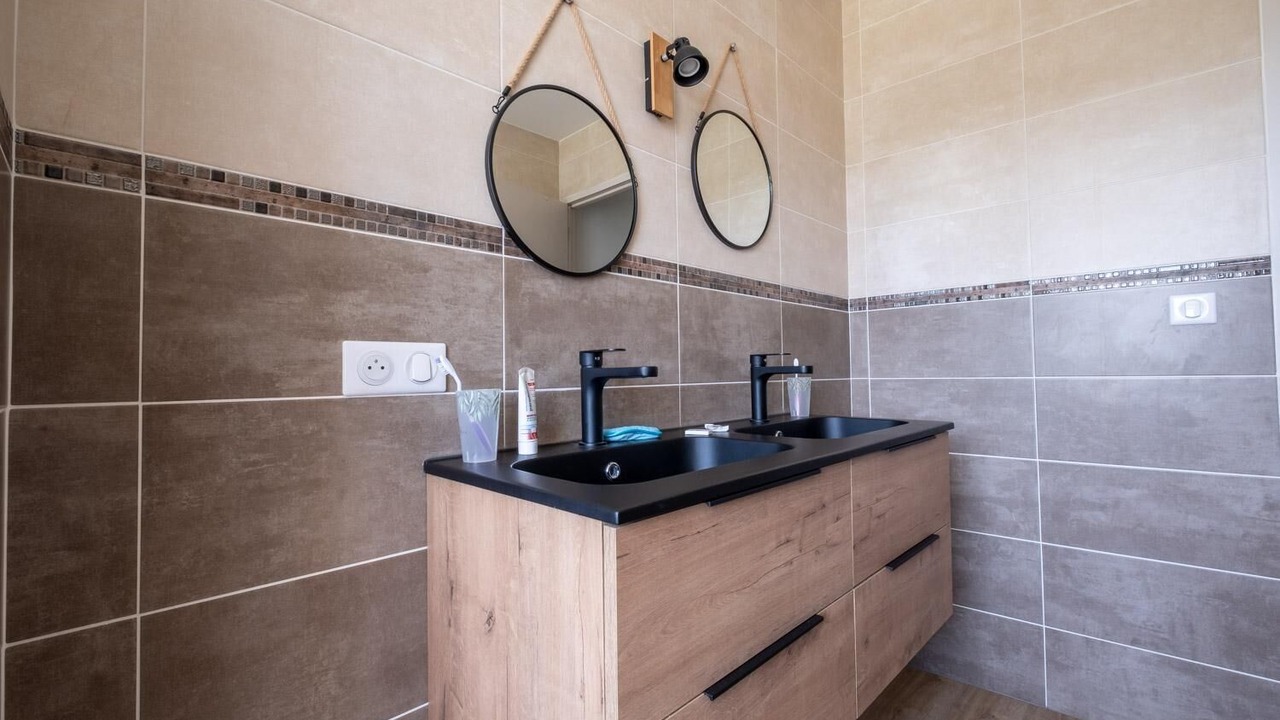 Photo of Bathroom in Sainte-Eulalie