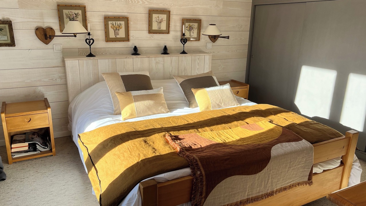 Photo of Bedroom in Meribel Centre