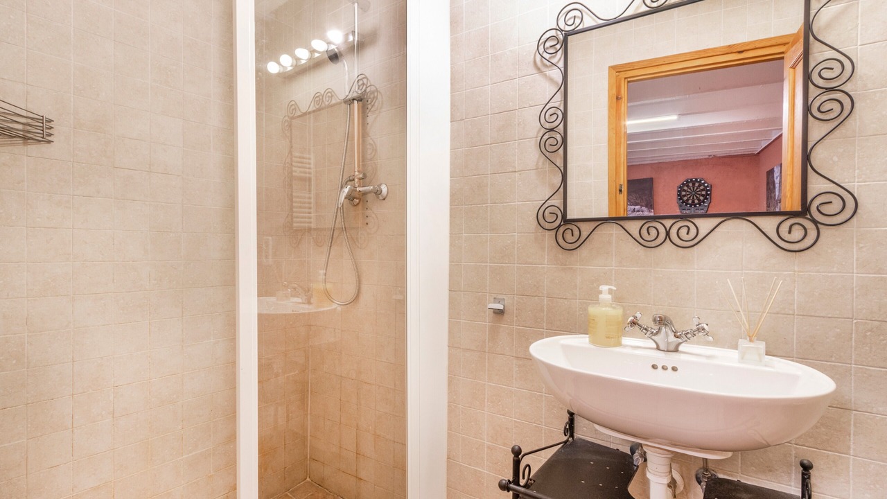 Photo of Bathroom in Montcortes