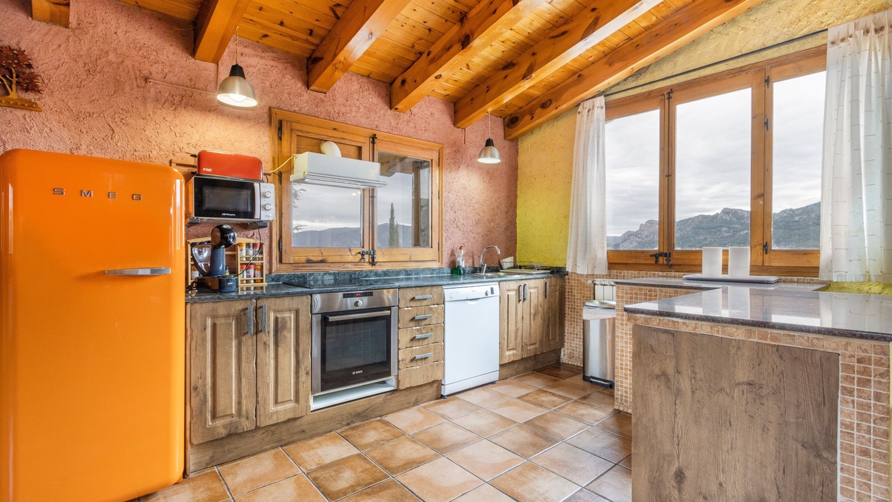 Photo of Kitchen in Montcortes