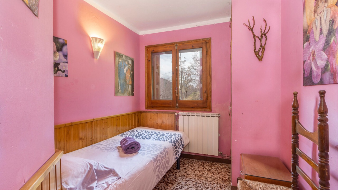 Photo of Bedroom in Montcortes
