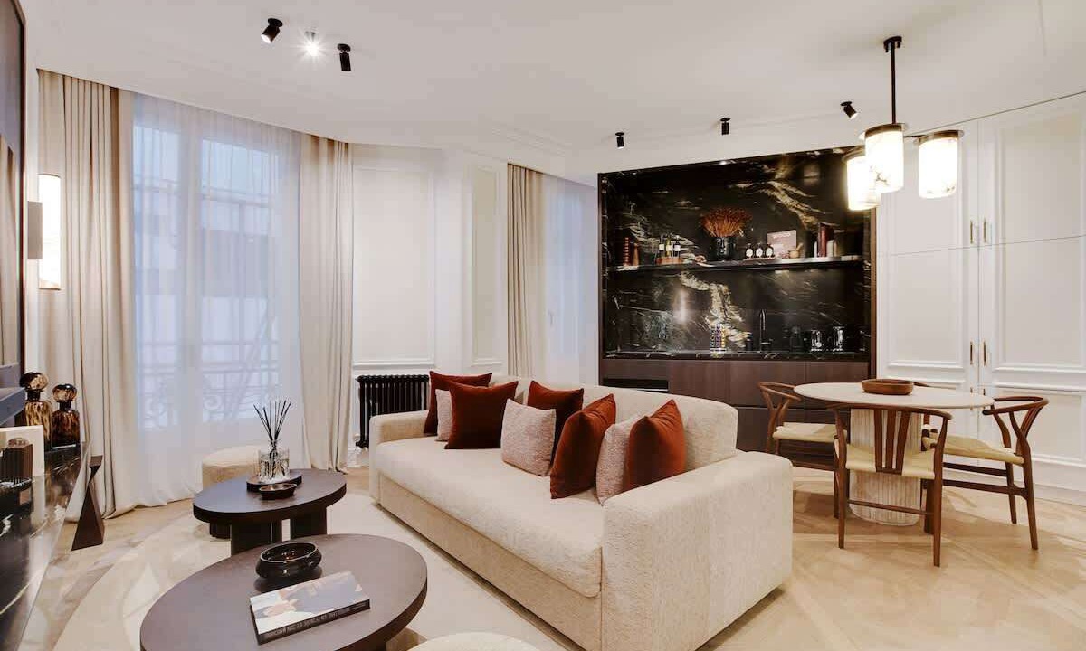 Photo of Livingroom in Notre-Dame-des-Champs