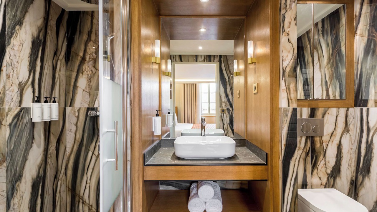 Photo of Bathroom in Vivienne