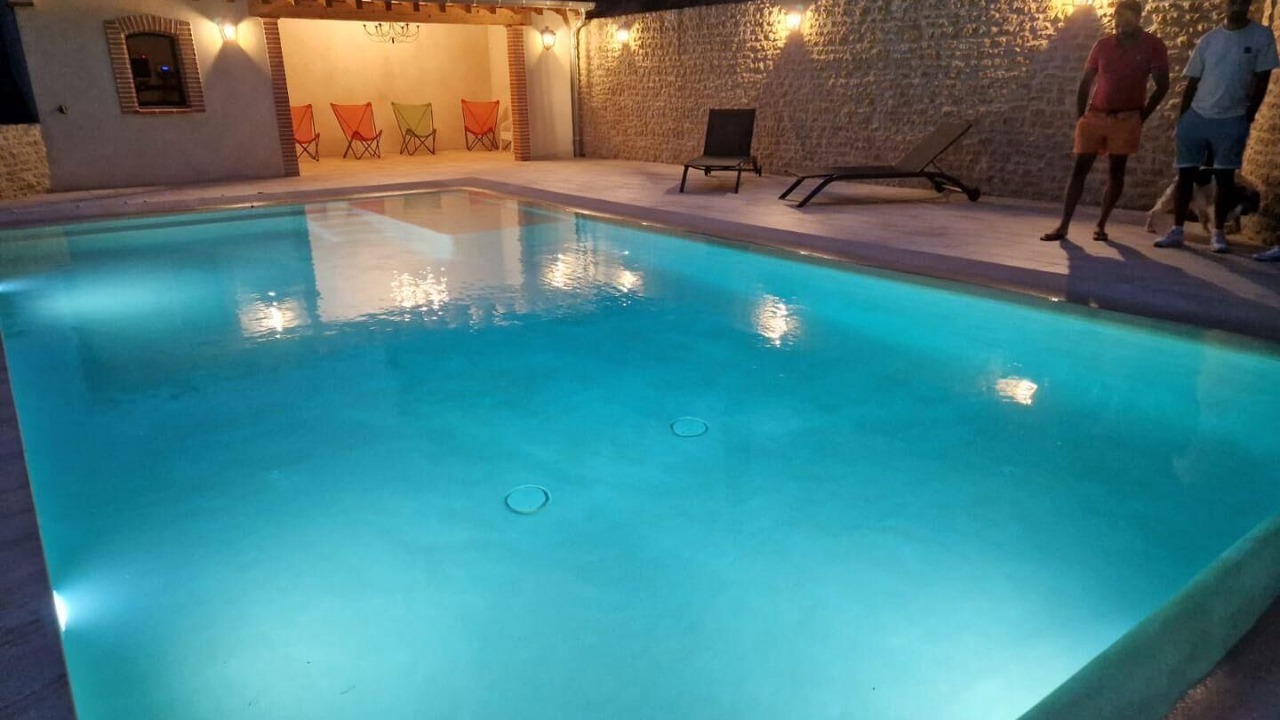 Photo of Outdoor in Lux