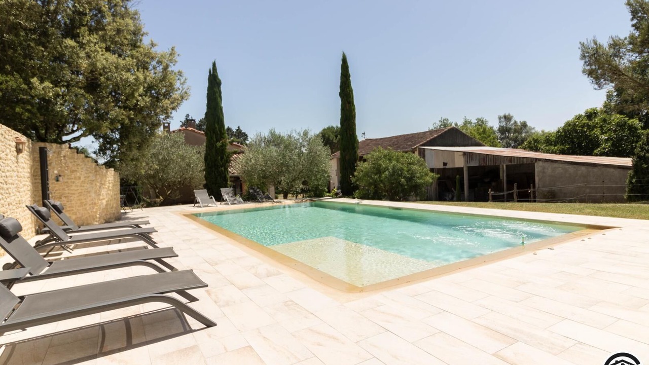 Photo of Outdoor in Lux