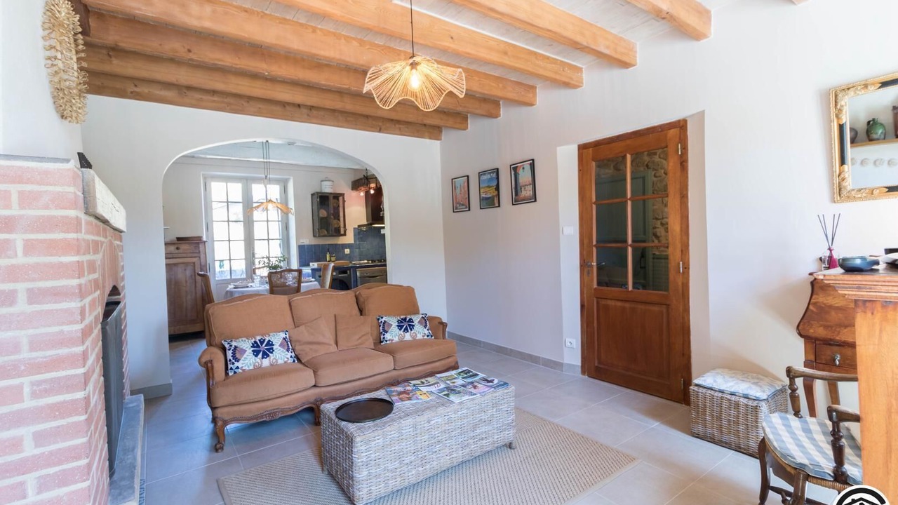 Photo of Livingroom in Lux