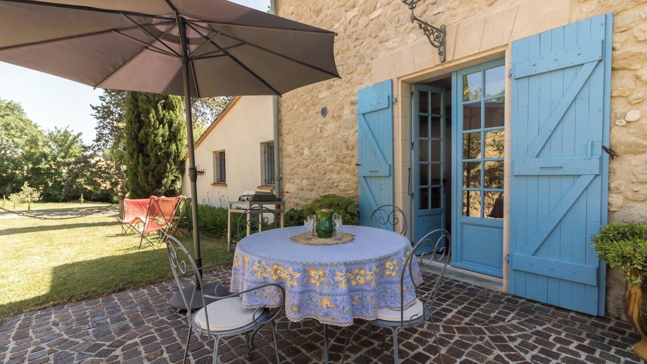 Photo of Outdoor in Lux